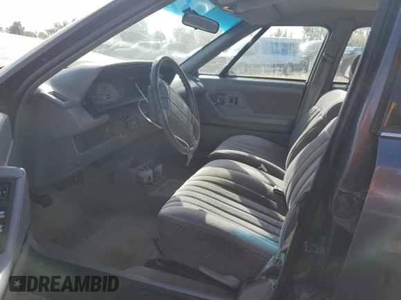 1993 Oldsmobile 88 z VIN 1G3HN53L4PH310087, wystawiony jako Copart lot #75523874 z przebiegiem 151 178 mil mil oraz Czysty tytuł • Clean title. Historia ofert i sprzedaży dostępna na DreamBid. Obrazek 7.