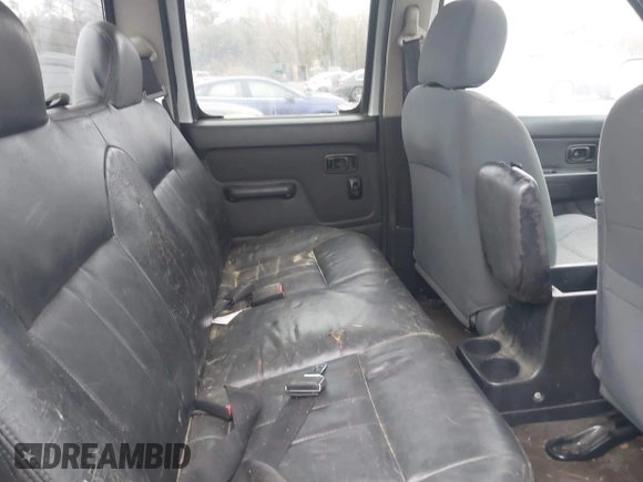 2001 Nissan Frontier SE z VIN 1N6ED27T91C318489, wystawiony jako IAAI lot #41441798 z przebiegiem 214 834 mil mil oraz . Historia ofert i sprzedaży dostępna na DreamBid. Obrazek 8.