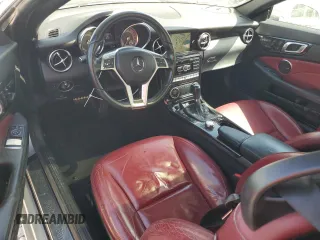2015 Mercedes-Benz SLK 250 z VIN WDDPK4HA5FF099715, wystawiony jako Copart lot #46414085 z przebiegiem 63 532 mil mil oraz Czysty tytuł • Clean title. Historia ofert i sprzedaży dostępna na DreamBid. Obrazek 8.