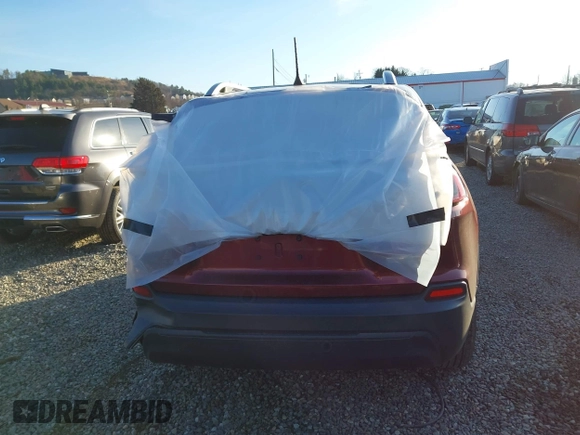 2019 Jeep Cherokee Latitude with VIN 1C4PJMCB1KD330788, listed as a IAAI auction lot 41162447 with 96,763 mi miles. Bid and sale history available at carsss.com. Image 16.