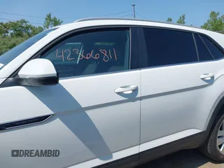 2022 Volkswagen Atlas SE z VIN 1V2HE2CA5NC225233, wystawiony jako IAAI lot #42366811 z przebiegiem 27 986 mil mil oraz . Historia ofert i sprzedaży dostępna na DreamBid. Obrazek 15.