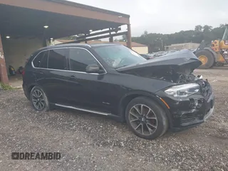 2017 BMW X5 xDrive35i z VIN 5UXKR0C58H0U55596, wystawiony jako IAAI lot #40291461 z przebiegiem 97 720 mil mil oraz . Historia ofert i sprzedaży dostępna na DreamBid. Obrazek 1.