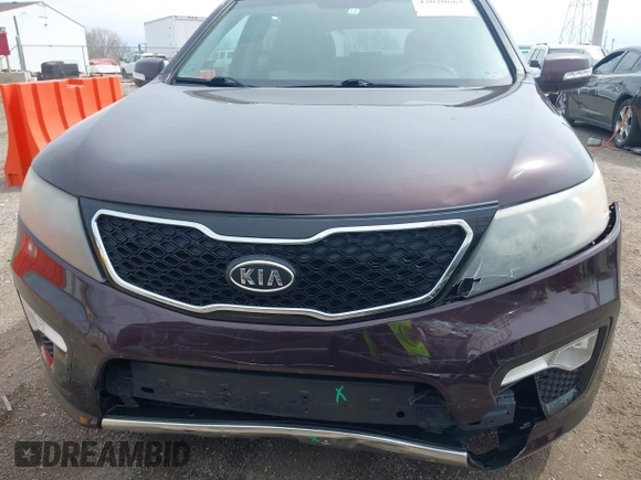 2012 Kia Sorento SX with VIN 5XYKW4A2XCG187647, listed as a IAAI auction lot 42020667 with 210,689 mi miles. Bid and sale history available at carsss.com. Image 12.
