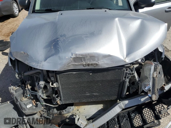 2016 Jeep Compass Sport SE z VIN 1C4NJCBA4GD711214, wystawiony jako Copart lot #49621615 z przebiegiem 105 498 mil mil oraz Szkoda całkowita • Salvage title. Historia ofert i sprzedaży dostępna na DreamBid. Obrazek 13.