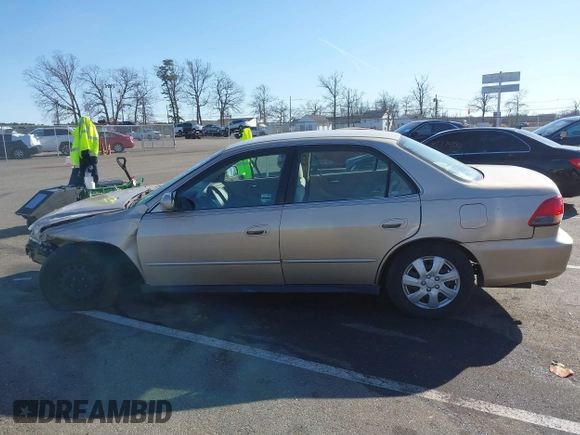 2001 Honda Accord LX z VIN 1HGCG16461A046180, wystawiony jako IAAI lot #41779920 z przebiegiem 73 040 mil mil oraz . Historia ofert i sprzedaży dostępna na DreamBid. Obrazek 14.
