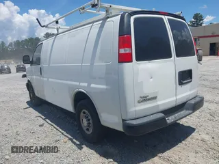 2020 Chevrolet Express Cargo with VIN 1GCWGAFG5L1119726, listed as a IAAI auction lot 42648575 with 127,516 mi miles and . Bid and sale history available at DreamBid. Image 3.