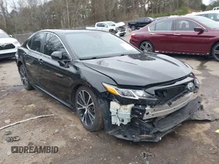 2019 Toyota Camry LE z VIN 4T1B11HK7KU774951, wystawiony jako IAAI lot #41349009 z przebiegiem 189 711 mil mil oraz . Historia ofert i sprzedaży dostępna na DreamBid. Obrazek 1.