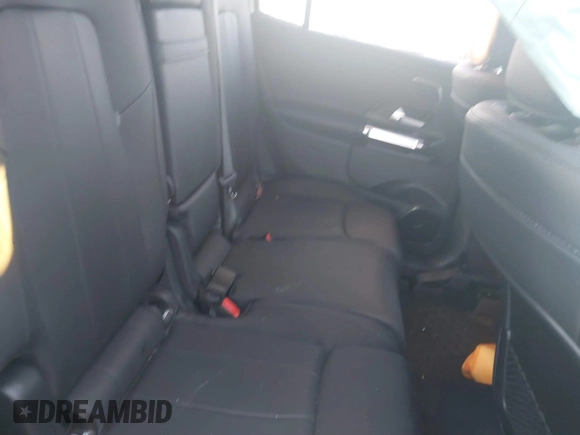 2021 Mercedes-Benz GLB 250 z VIN W1N4M4HB0MW137048, wystawiony jako IAAI lot #40541728 z przebiegiem 36 317 mil mil oraz . Historia ofert i sprzedaży dostępna na DreamBid. Obrazek 8.