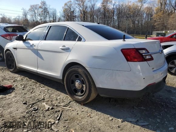 2017 Ford Police Interceptor with VIN 1FAHP2L86HG100186, listed as a Copart auction lot 82806864 with 72,162 mi miles and Salvage title. Bid and sale history available at DreamBid. Image 2.