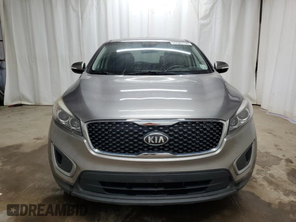 2018 Kia Sorento L with VIN 5XYPG4A39JG338356, listed as a Copart auction lot 48312885 with 110,573 mi miles and Clean Title. Bid and sale history available at carsss.com. Image 5.