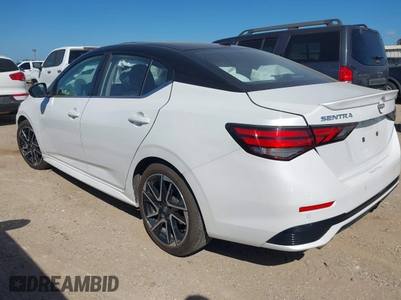 2025 Nissan Sentra SR с VIN 3N1AB8DV3SY267437, выставлен на аукционе IAAI как лот 42531663 с пробегом 11 954 миль миль и . История ставок и продаж доступна на DreamBid. Изображение 3.
