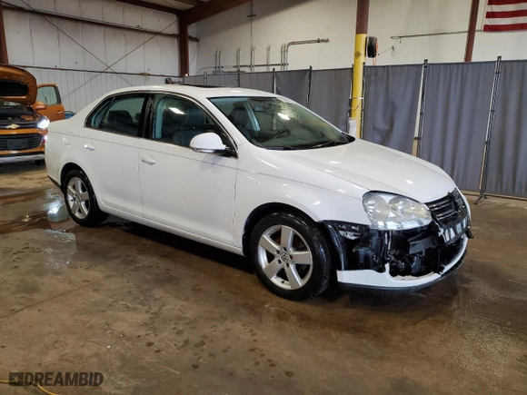 2009 Volkswagen Jetta Sedan SE with VIN 3VWRZ71K39M130514, listed as a Copart auction lot 53065725 with 193,611 mi miles and Salvage Title. Bid and sale history available at carsss.com. Image 4.