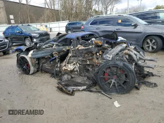 2015 McLaren 650S z VIN SBM11FAA2FW004897, wystawiony jako Copart lot #50715275 z przebiegiem Nie podano mil oraz Nie do naprawy. Historia ofert i sprzedaży dostępna na DreamBid. Obrazek 2.
