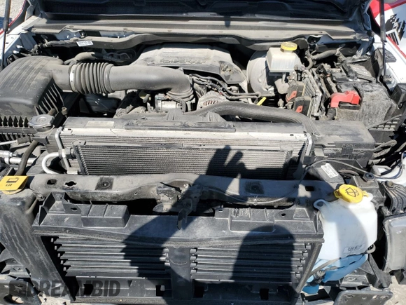 2019 Ram 1500 Tradesman z VIN 1C6SRFCT5KN551271, wystawiony jako Copart lot #46030635 z przebiegiem 116 844 mil mil oraz Szkoda całkowita • Salvage title. Historia ofert i sprzedaży dostępna na DreamBid. Obrazek 11.