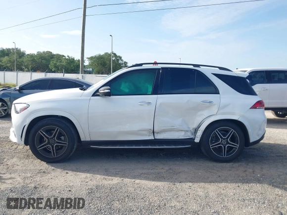 2022 Mercedes-Benz GLE 350 with VIN 4JGFB4JE9NA688146, listed as a IAAI auction lot 42625227 with 44,805 mi miles and . Bid and sale history available at DreamBid. Image 14.