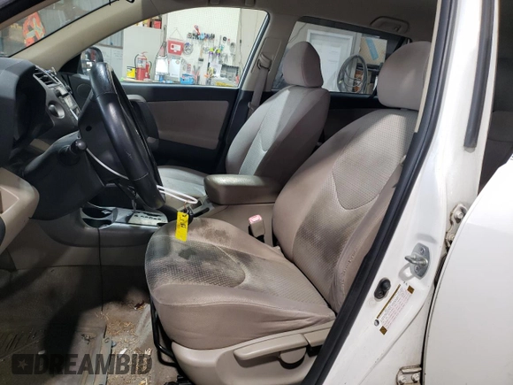2006 Toyota RAV4 with VIN JTMZD33V665024870, listed as a Copart auction lot 54027265 with 266,613 mi miles and Salvage Title. Bid and sale history available at DreamBid. Image 7.