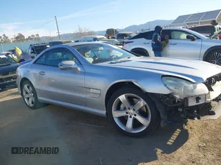 2012 Mercedes-Benz SL 550 z VIN WDBSK7BA1CF169123, wystawiony jako IAAI lot #41636596 z przebiegiem 137 329 mil mil oraz . Historia ofert i sprzedaży dostępna na DreamBid. Obrazek 14.