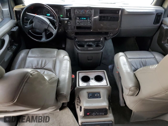 2004 GMC Savana Cargo Van YF7 Upfitter with VIN 1GDFG15T841141876, listed as a Copart auction lot 83259724 with 124,494 mi miles and Salvage Title. Bid and sale history available at carsss.com. Image 8.