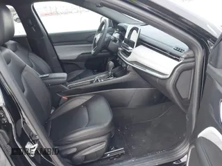 2024 Jeep Compass Latitude Lux with VIN 3C4NJDFN8RT103518, listed as a IAAI auction lot 41352342 with 13,535 mi miles and . Bid and sale history available at DreamBid. Image 5.