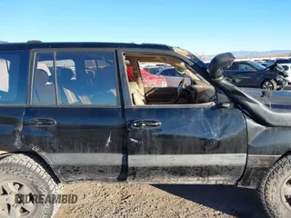 1999 Toyota Land Cruiser with VIN JT3HT05J5X0030492, listed as a IAAI auction lot 41331686 with 1 mi miles. Bid and sale history available at carsss.com. Image 12.