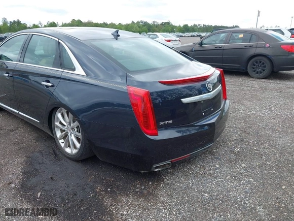 2013 Cadillac XTS Luxury with VIN 2G61P5S37D9167698, listed as a IAAI auction lot 41988234 with 71,103 mi miles. Bid and sale history available at carsss.com. Image 6.