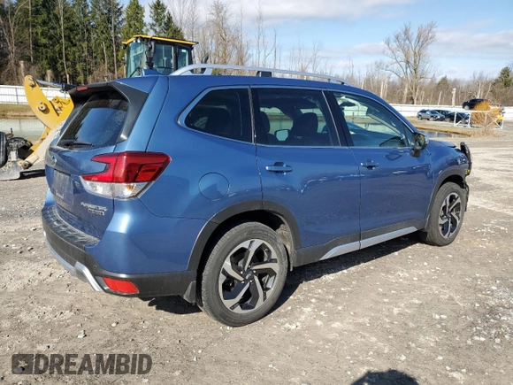 2023 Subaru Forester Touring with VIN JF2SKARC0PH492502, listed as a Copart auction lot 50028205 with 18,364 mi miles and Salvage Title. Bid and sale history available at carsss.com. Image 3.