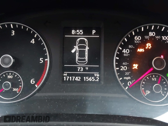 2015 Volkswagen Passat SE с VIN 1VWBV7A39FC031487, выставлен на аукционе IAAI как лот 41945088 с пробегом 171 742 миль миль и . История ставок и продаж доступна на DreamBid. Изображение 7.