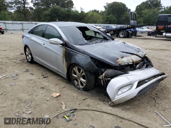 2012 Hyundai Sonata 2.4L Limited PZEV with VIN 5NPEC4AC3CH311846, listed as a Copart auction lot 73308784 with Not Provided miles and Non Repairable. Bid and sale history available at carsss.com. Image 4.