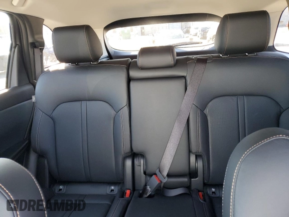 2025 Mazda CX-70 Preferred z VIN JM3KJBHDXS1116965, wystawiony jako Copart lot #86739144 z przebiegiem 4928 mil mil oraz Tytuł czysty. Historia ofert i sprzedaży dostępna na DreamBid. Obrazek 10.