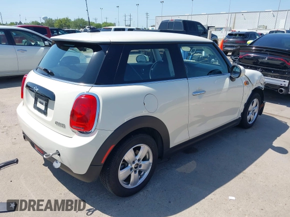 2016 MINI Hardtop with VIN WMWXP5C54G3B76234, listed as a IAAI auction lot 41971876 with 34,800 mi miles and . Bid and sale history available at DreamBid. Image 4.