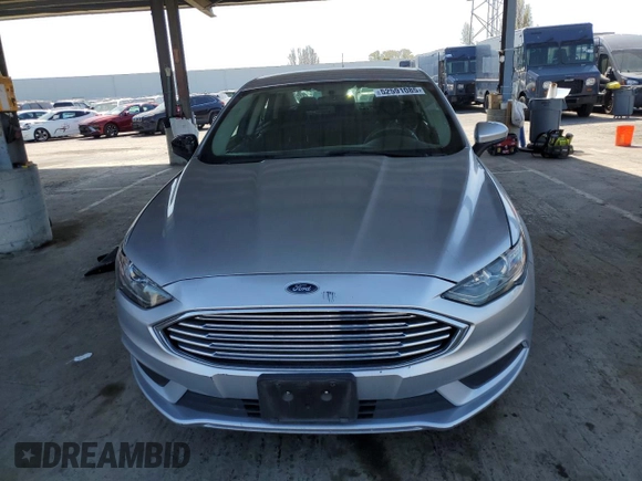 2017 Ford Fusion SE with VIN 3FA6P0HD3HR257927, listed as a Copart auction lot 52591085 with 107,443 mi miles and Clean Title. Bid and sale history available at DreamBid. Image 5.