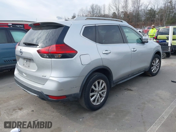 2017 Nissan Rogue SV with VIN 5N1AT2MT6HC824702, listed as a IAAI auction lot 41683571 with 138,860 mi miles. Bid and sale history available at carsss.com. Image 4.