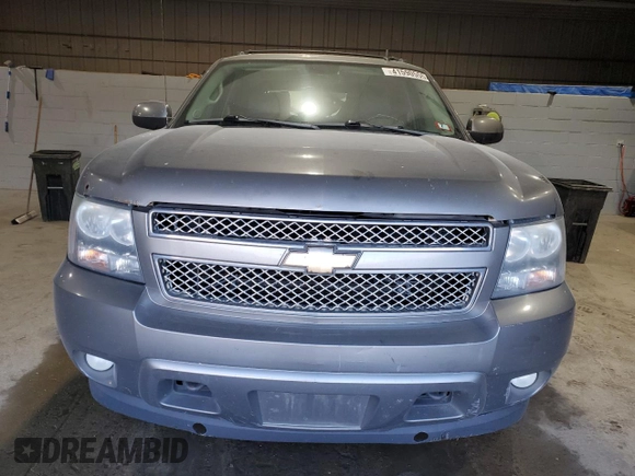 2008 Chevrolet Avalanche LT w/3LT with VIN 3GNFK12388G279813, listed as a Copart auction lot 41590555 with 333,711 mi miles and Clean Title. Bid and sale history available at carsss.com. Image 5.