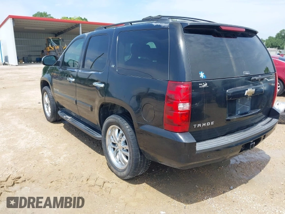 2007 Chevrolet Tahoe LT z VIN 1GNFC13J47J380225, wystawiony jako IAAI lot #42098510 z przebiegiem 248 352 mil mil oraz . Historia ofert i sprzedaży dostępna na DreamBid. Obrazek 3.