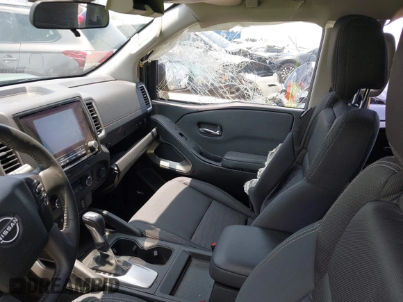 2024 Nissan Frontier SV with VIN 1N6ED1FJ5RN660774, listed as a IAAI auction lot 42450597 with 13,284 mi miles and . Bid and sale history available at DreamBid. Image 5.