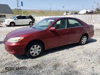 2004 Toyota Camry LE z VIN 4T1BE32K94U284667, wystawiony jako Copart lot #56184025 z przebiegiem 198 929 mil mil oraz Szkoda całkowita • Salvage title. Historia ofert i sprzedaży dostępna na DreamBid. Obrazek 1.