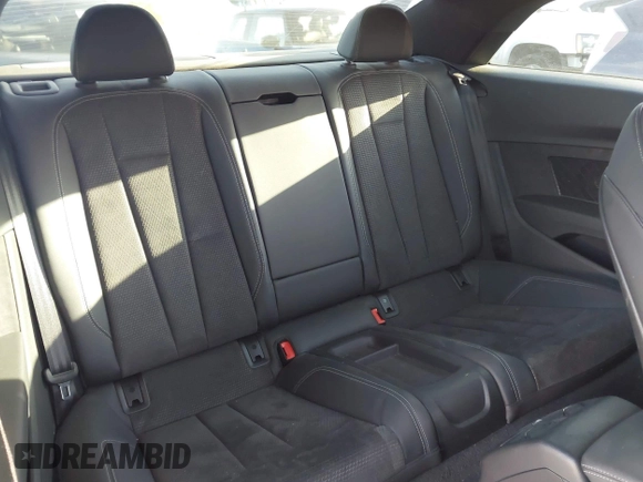 2021 Audi A5 S line Premium Plus z VIN WAUTAAF52MA037616, wystawiony jako IAAI lot #41847476 z przebiegiem 35 401 mil mil oraz . Historia ofert i sprzedaży dostępna na DreamBid. Obrazek 8.