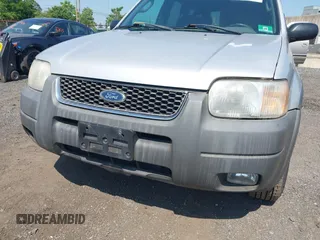 2002 Ford Escape XLT Choice с VIN 1FMYU03122KA31443, выставлен на аукционе IAAI как лот 42410331 с пробегом 187 901 миль миль и . История ставок и продаж доступна на DreamBid. Изображение 6.