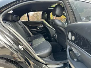 2018 Mercedes-Benz E-Class E 300 with VIN WDDZF4JB0JA452884, listed as a Copart auction lot 54899315 with 117,443 mi miles and Clean Title. Bid and sale history available at carsss.com. Image 6.