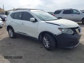 2015 Nissan Rogue SV with VIN 5N1AT2MT2FC786060, listed as a IAAI auction lot 41848802 with 161,707 mi miles. Bid and sale history available at carsss.com. Image 1.