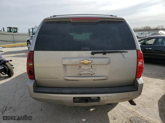2007 Chevrolet Suburban LS with VIN 3GNFC16087G116204, listed as a Copart auction lot 85556284 with 212,001 mi miles and Salvage Title. Bid and sale history available at carsss.com. Image 6.