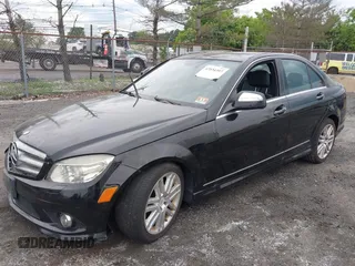 2009 Mercedes-Benz C 300 Sport z VIN WDDGF81X49R083504, wystawiony jako IAAI lot #42334397 z przebiegiem 98 913 mil mil oraz . Historia ofert i sprzedaży dostępna na DreamBid. Obrazek 2.