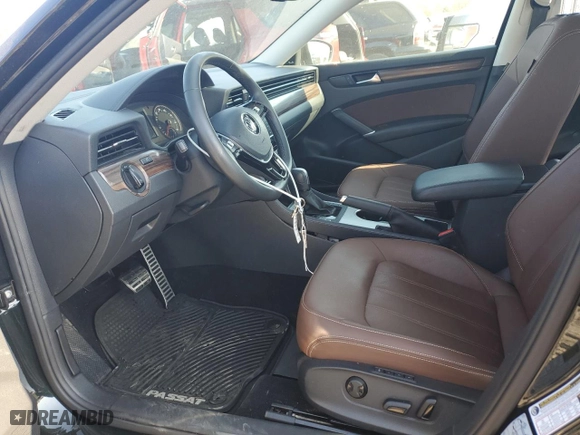 2022 Volkswagen Passat 2.0T Limited Edition with VIN 1VWBA7A39NC005420, listed as a Copart auction lot 76749014 with 32,603 mi miles and Salvage Title. Bid and sale history available at carsss.com. Image 7.