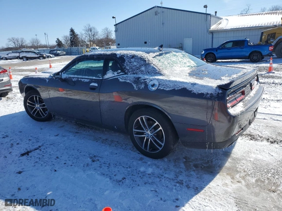 2019 Dodge Challenger SXT with VIN 2C3CDZGG3KH675448, listed as a Copart auction lot 44986285 with 84,183 mi miles and Salvage Title. Bid and sale history available at carsss.com. Image 2.