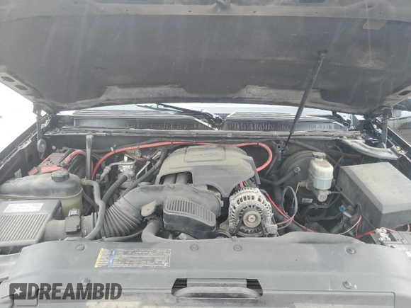 2010 Chevrolet Suburban LS with VIN 1GNUKHE37AR202562, listed as a Copart auction lot 47795755 with 445,593 mi miles and Clean title. Bid and sale history available at DreamBid. Image 12.