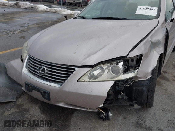 2007 Lexus ES 350 with VIN JTHBJ46G272110174, listed as a IAAI auction lot 41629467 with 105,232 mi miles. Bid and sale history available at carsss.com. Image 6.