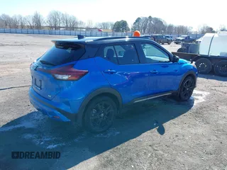 2021 Nissan Kicks SR with VIN 3N1CP5DV3ML561218, listed as a IAAI auction lot 41691829 with 99,361 mi miles. Bid and sale history available at carsss.com. Image 4.