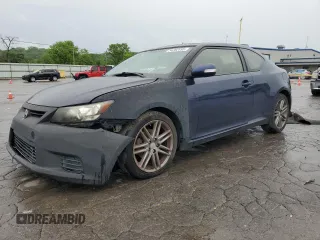 2013 Scion tC z VIN JTKJF5C77D3057754, wystawiony jako Copart lot #54262495 z przebiegiem 154 730 mil mil oraz Czysty tytuł • Clean title. Historia ofert i sprzedaży dostępna na DreamBid. Obrazek 1.