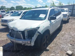 2019 Honda Passport Elite z VIN 5FNYF8H0XKB000774, wystawiony jako IAAI lot #42153669 z przebiegiem 65 415 mil mil oraz . Historia ofert i sprzedaży dostępna na DreamBid. Obrazek 2.