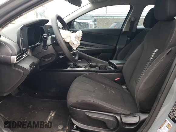 2023 Hyundai Elantra SEL z VIN KMHLM4AG3PU381197, wystawiony jako Copart lot #44947995 z przebiegiem 39 862 mil mil oraz Szkoda całkowita • Salvage title. Historia ofert i sprzedaży dostępna na DreamBid. Obrazek 7.